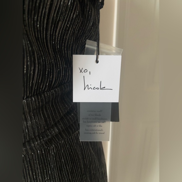 NWT Nicole Miller Camellia Jumpsuit. Size 6. Black Silver. Flutter sleeve. Party - Picture 6 of 11